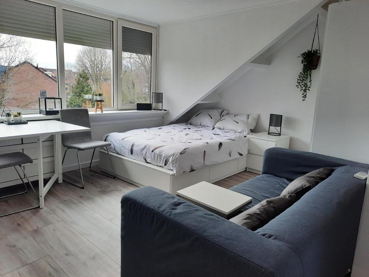 Studio 76 Groningen Met Gratis Leenfietsen Hotel Eksteriør billede