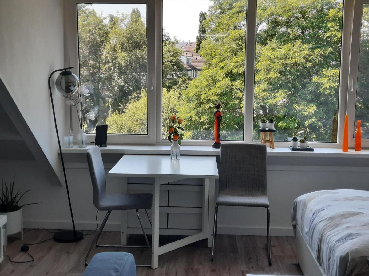 Studio 76 Groningen Met Gratis Leenfietsen Hotel Eksteriør billede